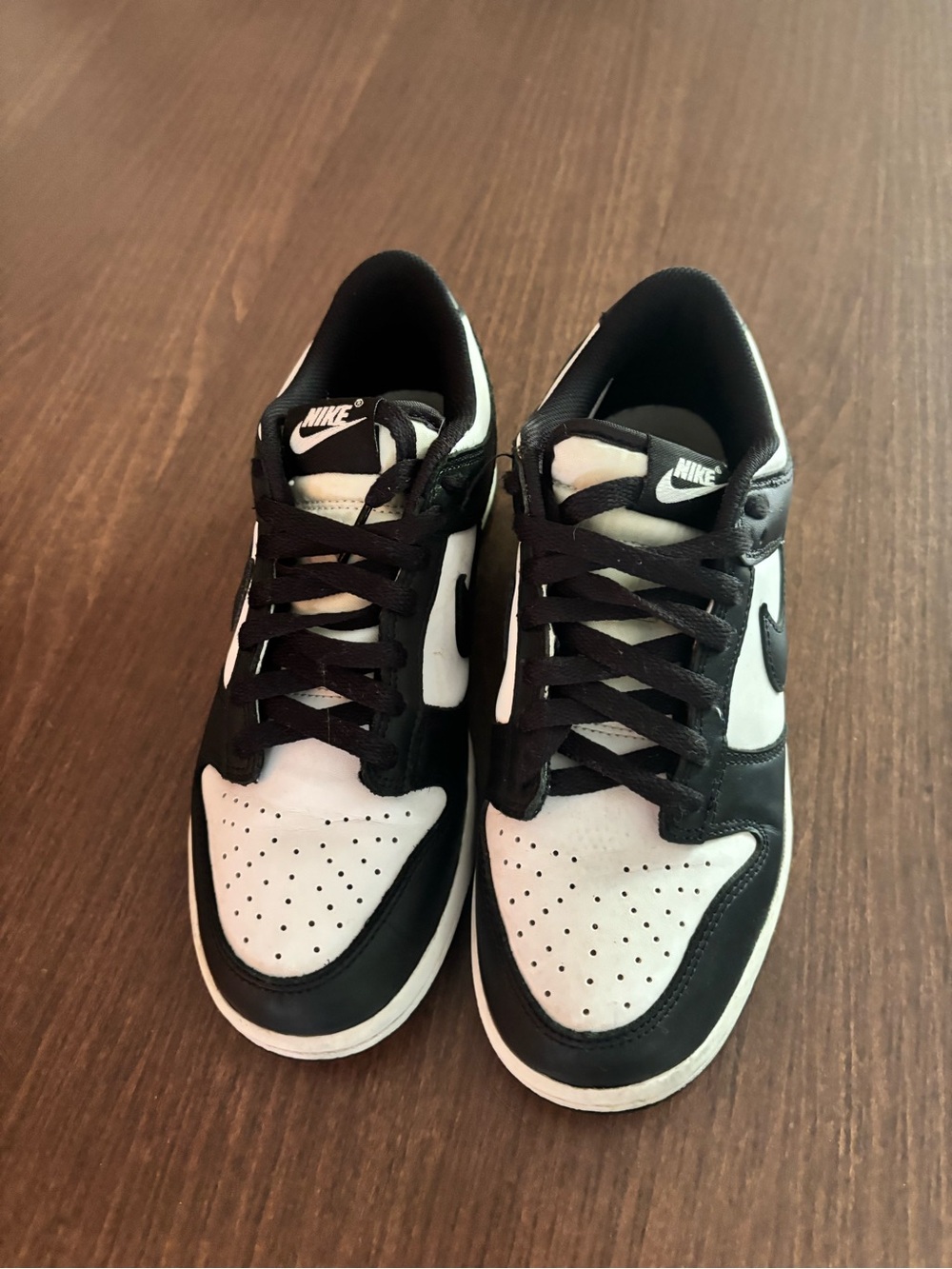 Nike Black and White Men's Low-Top Sneakers